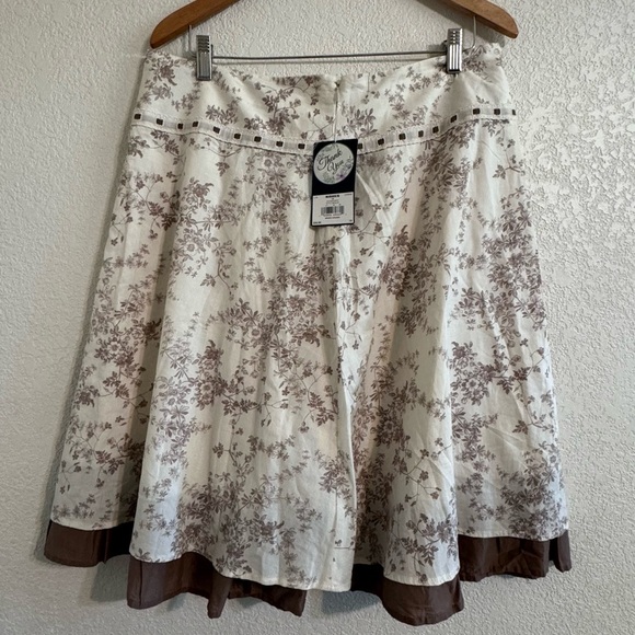 Sonoma NWT SZ 14 prairie Style 100 % Cotton double,layered,crochet,ribbon,Skirt - Picture 2 of 5